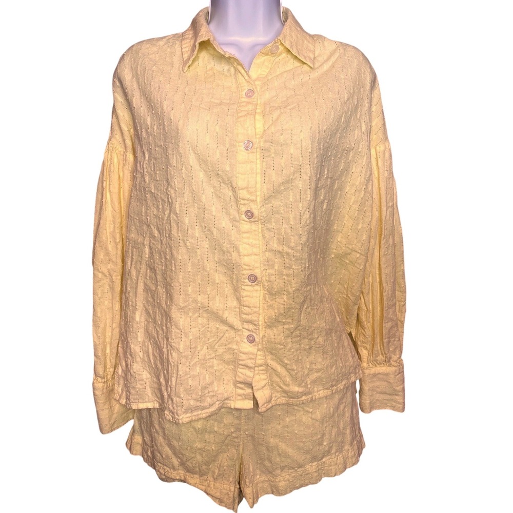 Caracilia Womens 2 Piece Yellow Pajama Set Shirt & Shorts Sz M Light Airy Boho